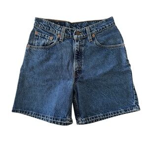 Vintage Levi’s 550 Relaxed Fit Denim Shorts
